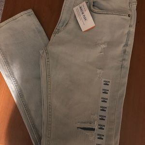 Old navy standard fit 32x34 jeans